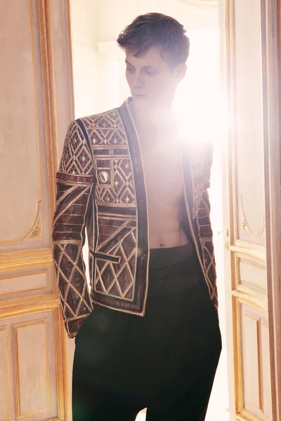 Look 32
